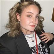 Ciao! Sono a disposizione per aiuto compiti o ripetizioni sino alla terza media (no materie scientifiche)